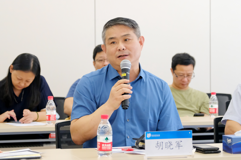 胡晓军书记.png 胡晓军书记.png