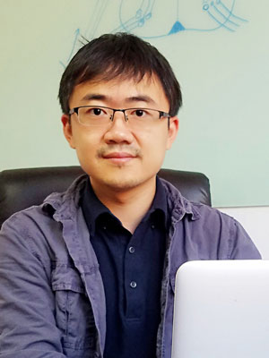 杨竞.jpg